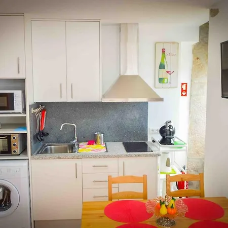 Casinha Da Calcada 蓬德利马